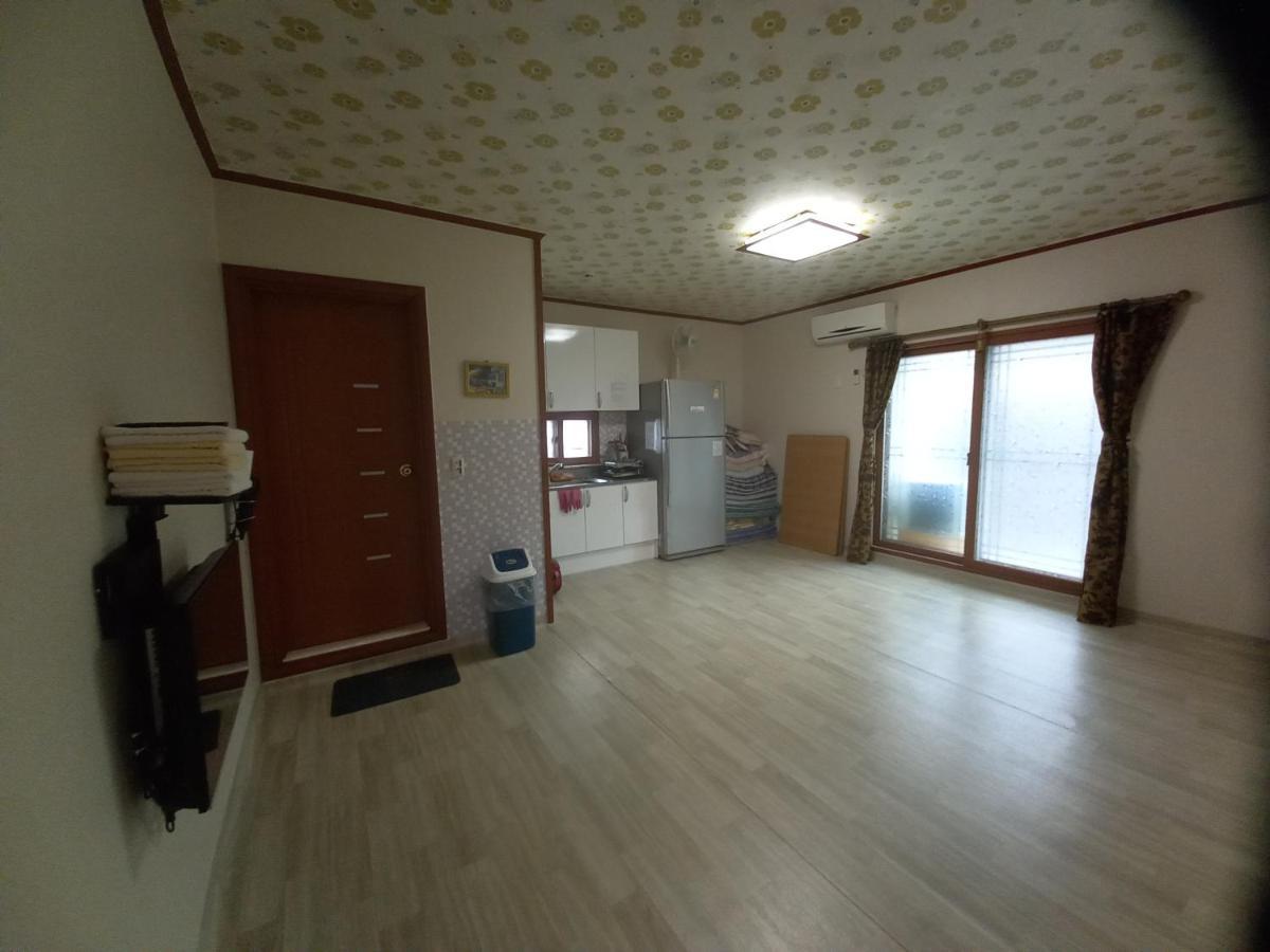 Chamjoeun Pension Chech'ŏn Extérieur photo