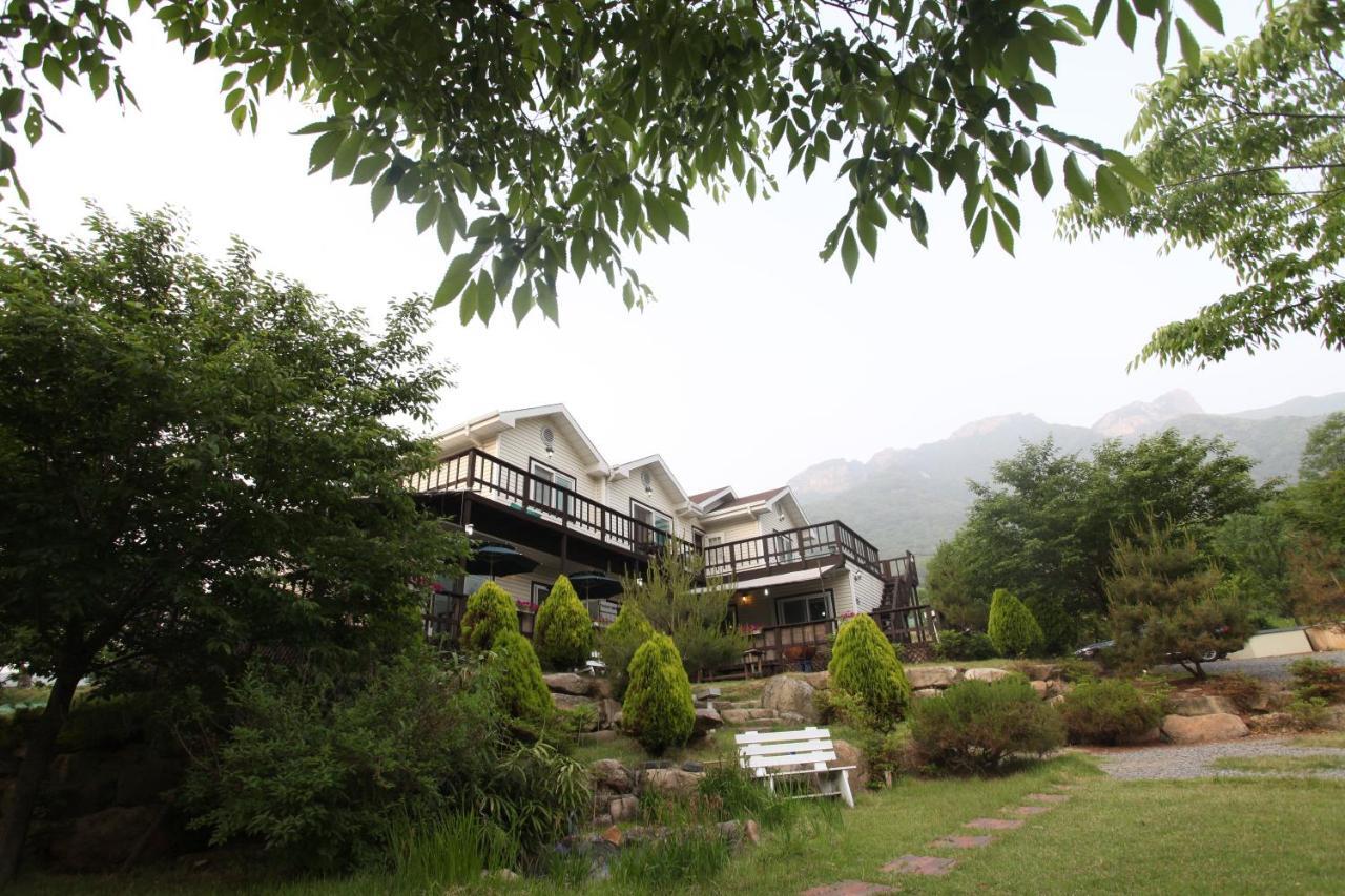 Chamjoeun Pension Chech'ŏn Extérieur photo